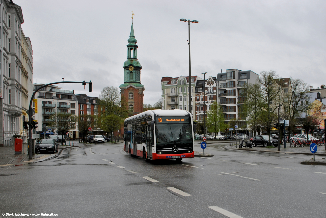 2124 (HH XB 2124) · Lange Reihe / Kirchenallee