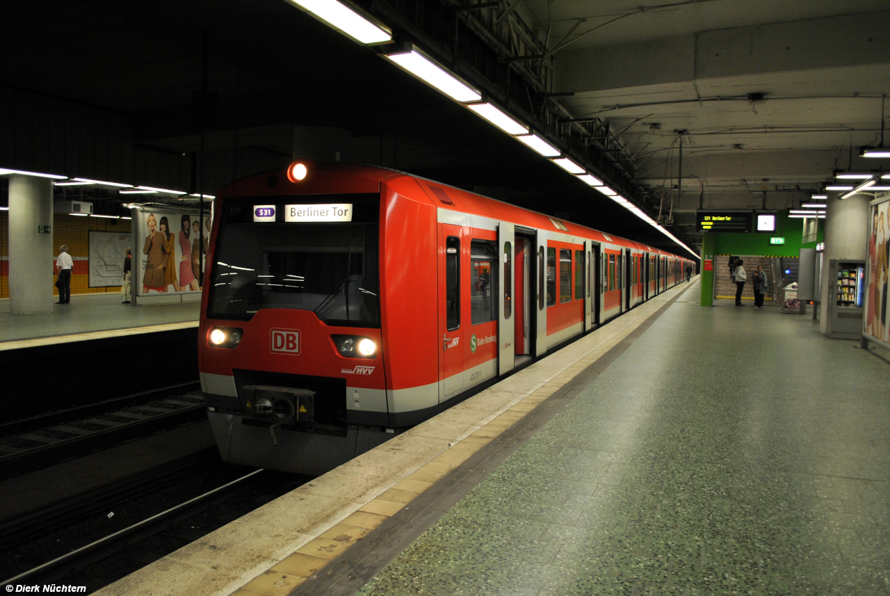 474 017-1 · Bahnhof Altona