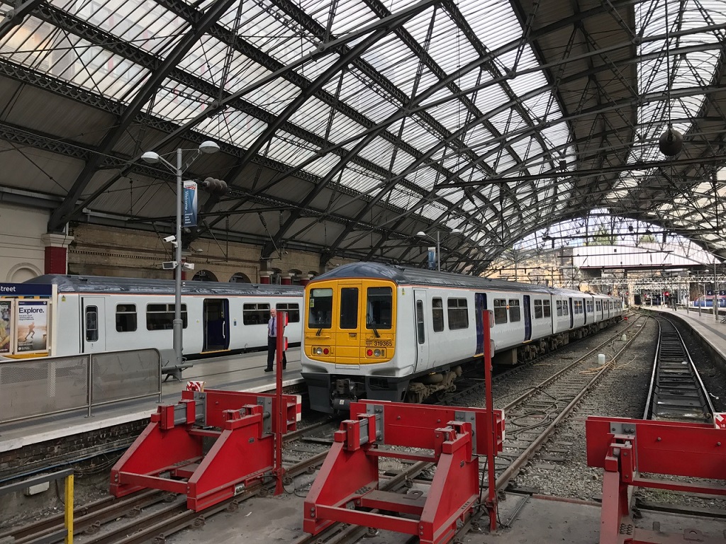 319365 Liverpool Lime Street