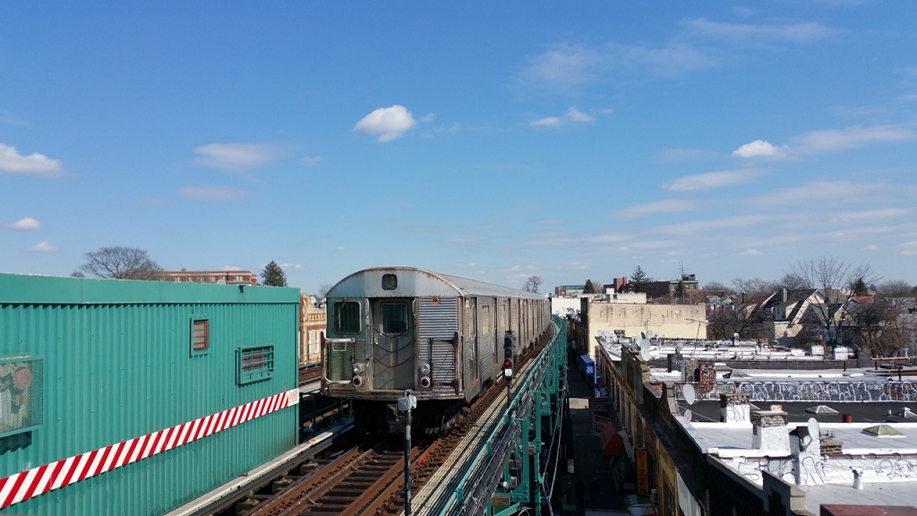 R32 stock 104th Street