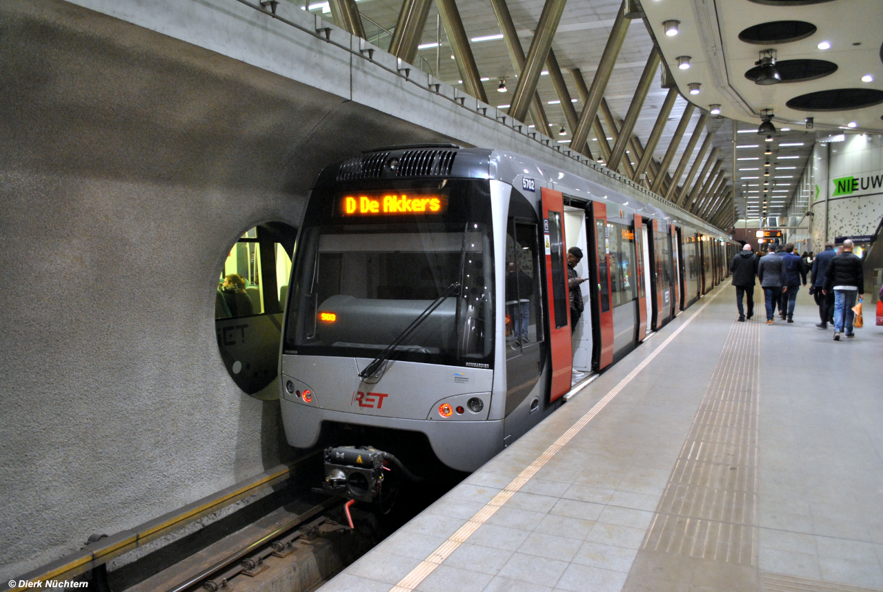 5702 · Wilhelminaplein