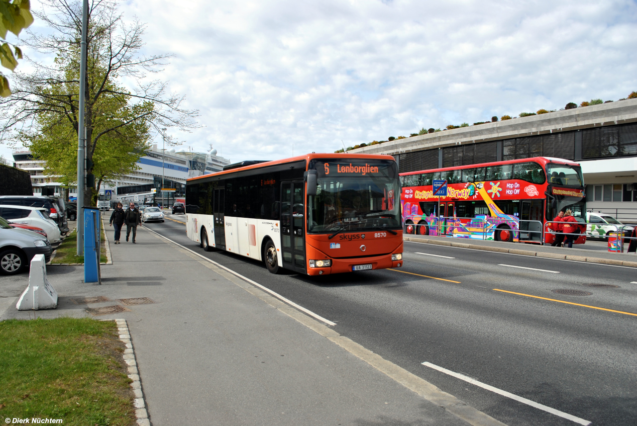 8570 (UA 31123) · Bontelabe
