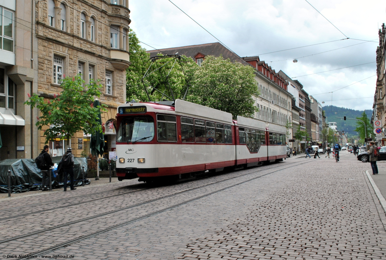 227 · Holzmarkt