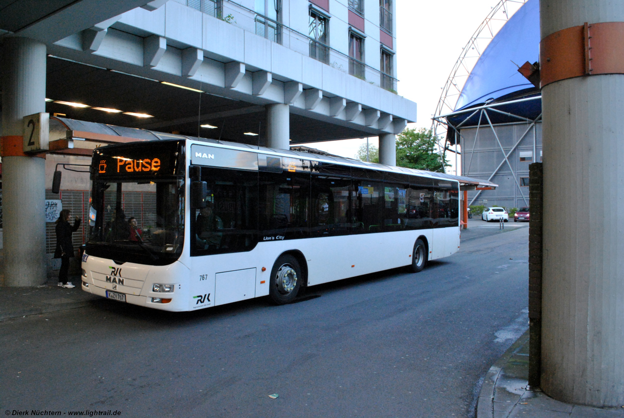 767 (K ZY 767) · Köln, Breslauer Platz