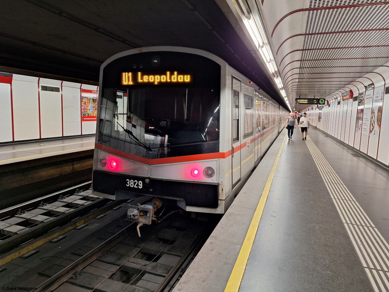 3829 · [U] Vorgartenstraße