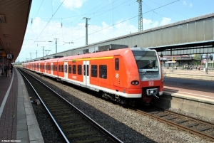 425 561-8 · Dortmund Hbf