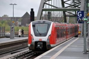 490 528 · Hamburg, Elbbrücken