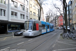 3305 Karolingerplatz -> Bilk (S)
