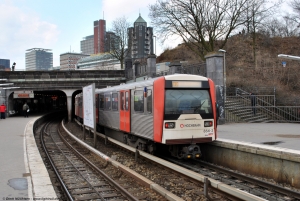 856 · [U] Landungsbrücken