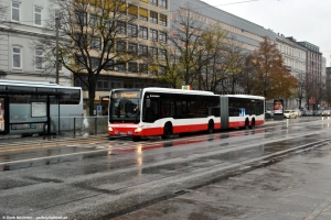 4902 (HH YB 4902) Hauptbahnhof / ZOB [U](S)