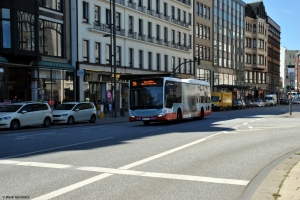 6703 (HH YB 6703) · Gänsemarkt -> Jungfernstieg