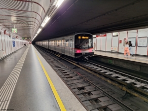 3848 · [U] Vorgartenstraße