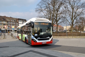 8369 (HH JA 562) · Wandsbek Markt [U]